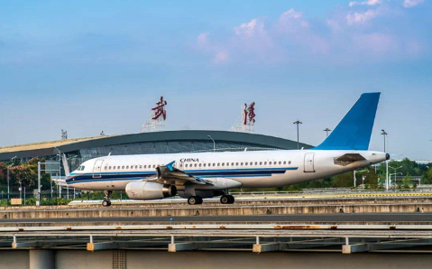 大连空运武汉机场